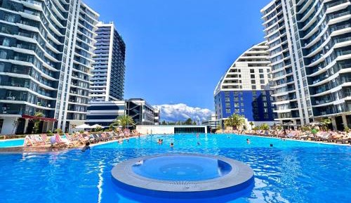 Studio with Pool View