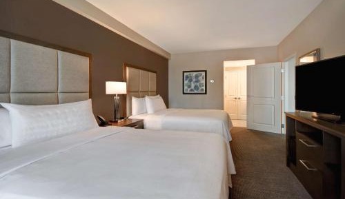 One-Bedroom Queen Suite with Two Queen Beds - Non-Smoking