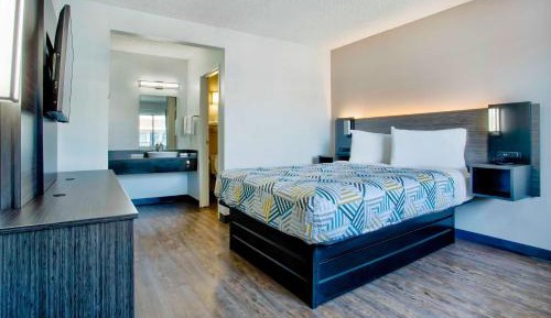 Double Room - Non-Smoking 
