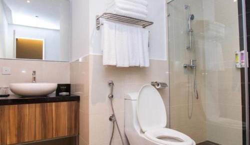 Deluxe King Suite