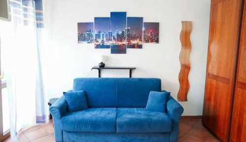 Studio with Sofa Bed