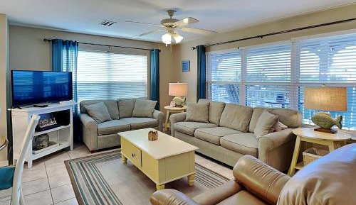 Two-Bedroom Apartment with Partial Ocean View