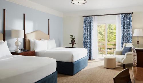 Deluxe Queen Room with Two Queen Beds