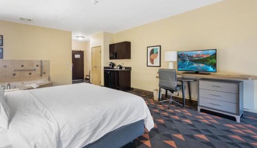 King Room with Jetted Tub