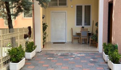 Studio with Garden View