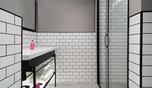 One-Bedroom Moxy Sweet Suite with City View