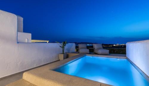 Suite with Private Pool