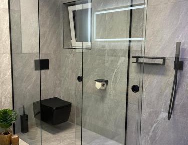 Deluxe Double Room with Shower