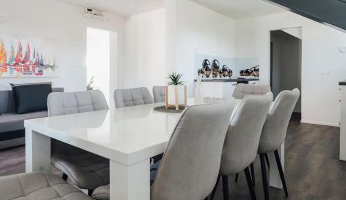 White President Apartment