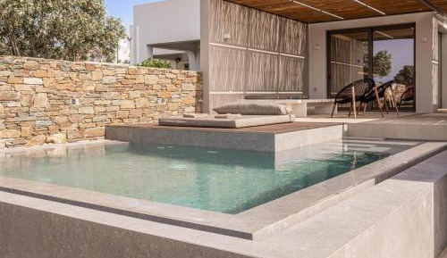Elite Suite with Private Pool and Beachfront Sea View