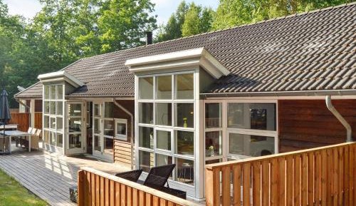 Five-Bedroom Holiday Home