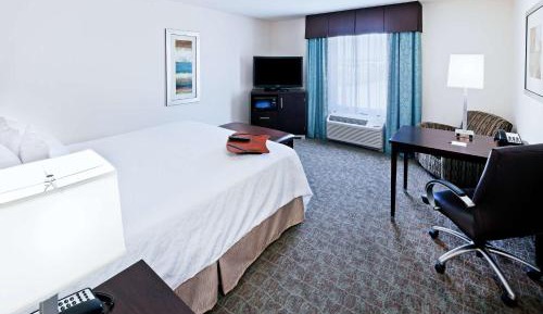 King Room with King Bed - Non-Smoking
