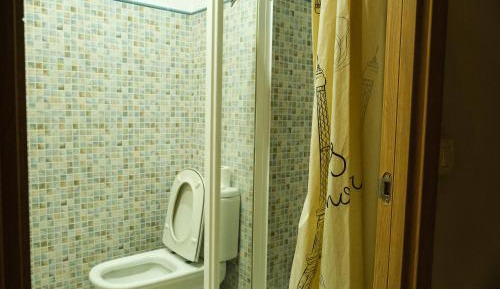 Standard Double Room with Shared Bathroom