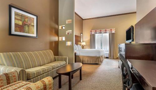 King Suite with Sofa Bed and Spa Bath - Non-Smoking