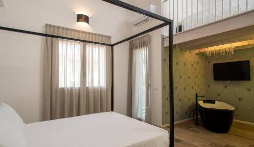 King Suite with Balcony