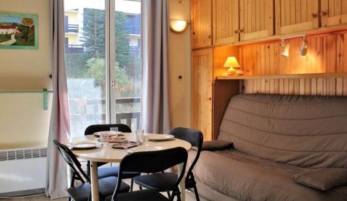 Apartment (4 Adults)
