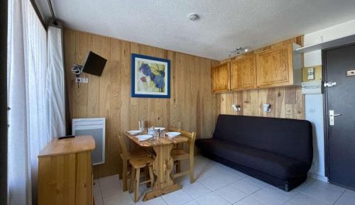 Apartment (4 Adults)