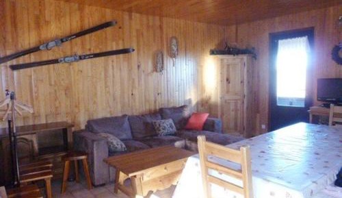Chalet (15 adults)