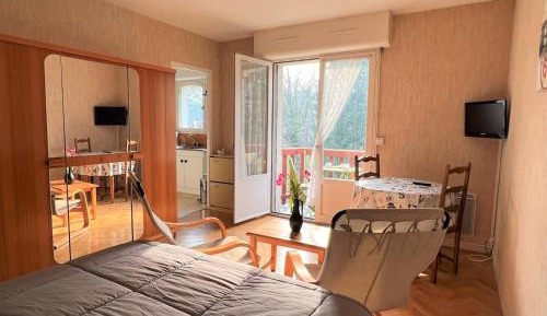 Apartment (2 Adults)