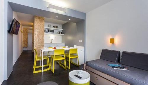Apartment 740 with balcony and mountain view