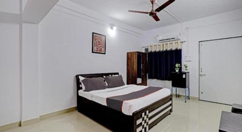 Deluxe Double Room (2 Adults + 1 Child)