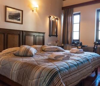 Double Room with Mountain View