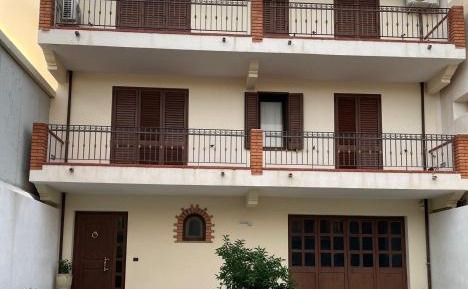 Two-Bedroom Deluxe Apartment