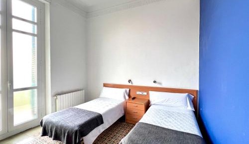 Twin Room with Shared Bathroom