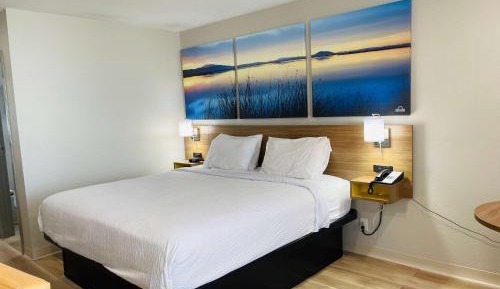 King Room with Mobility Hearing Impaired Access, Non-Smoking