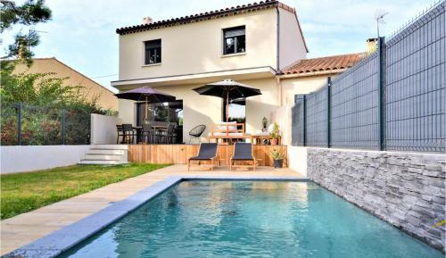 Three-Bedroom Holiday Home 