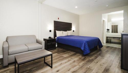 King Room - Non-Smoking