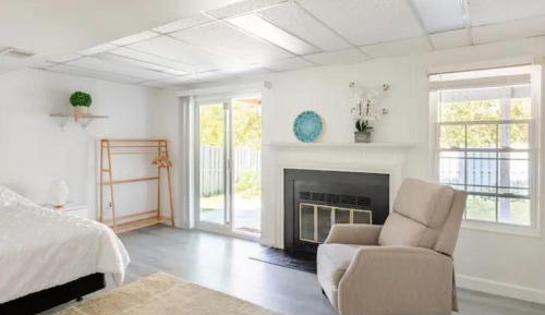 Double Room with Private Bathroom