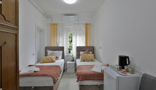 Economy Double Room