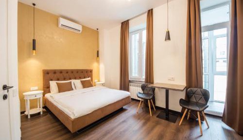 Studio Apartment with Balcony - Esplanadna, 28