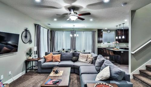 Seven-Bedroom Holiday Home