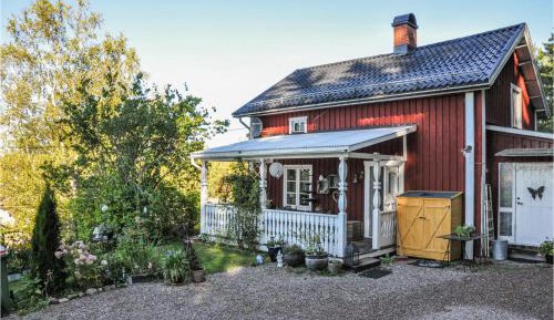 Three-Bedroom Holiday Home 