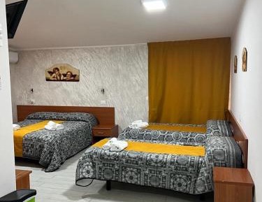 Comfort Triple Room