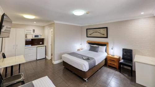 Executive Queen Room