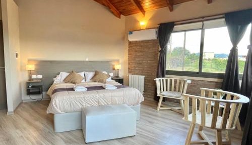 Suite with Lake View