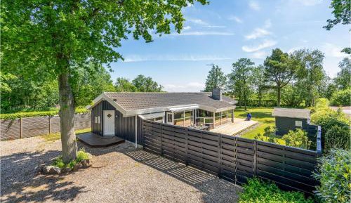 Three-Bedroom Holiday Home 