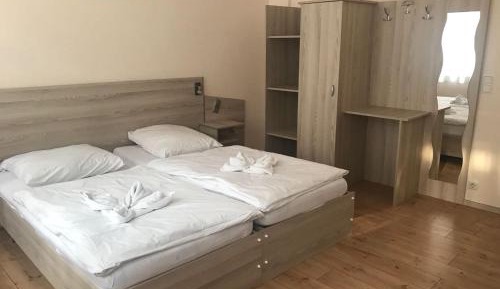 Double Room with Shared Bathroom and Toilet
