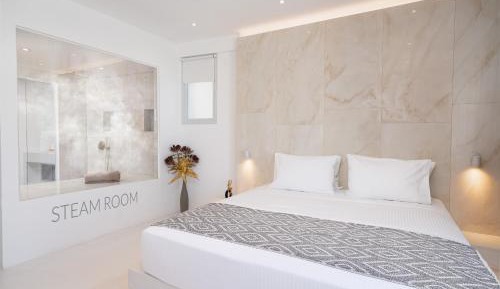 Suite with Sea View, Private Heated Pool & Steam Room