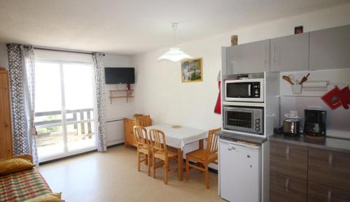 Apartment (4 Adults)