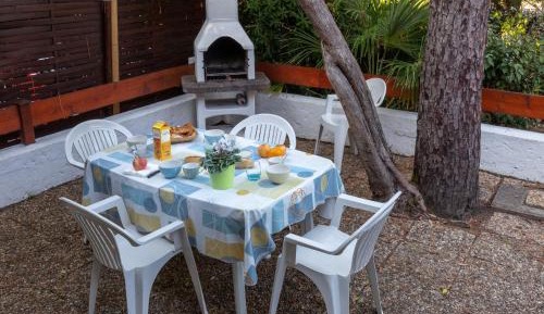 Holiday Home (5 Adults)