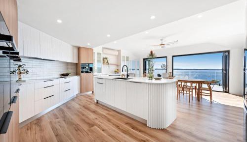 Five-Bedroom Holiday Home