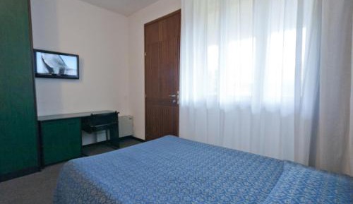 Large Single Room