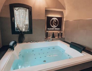 Suite with Spa Bath