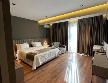 Deluxe Double Room with Balcony