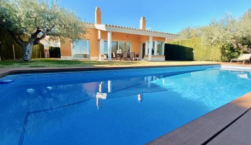 Villa with Private Pool