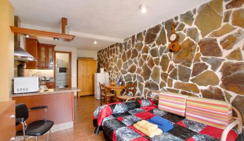 Superior One-Bedroom Apartment